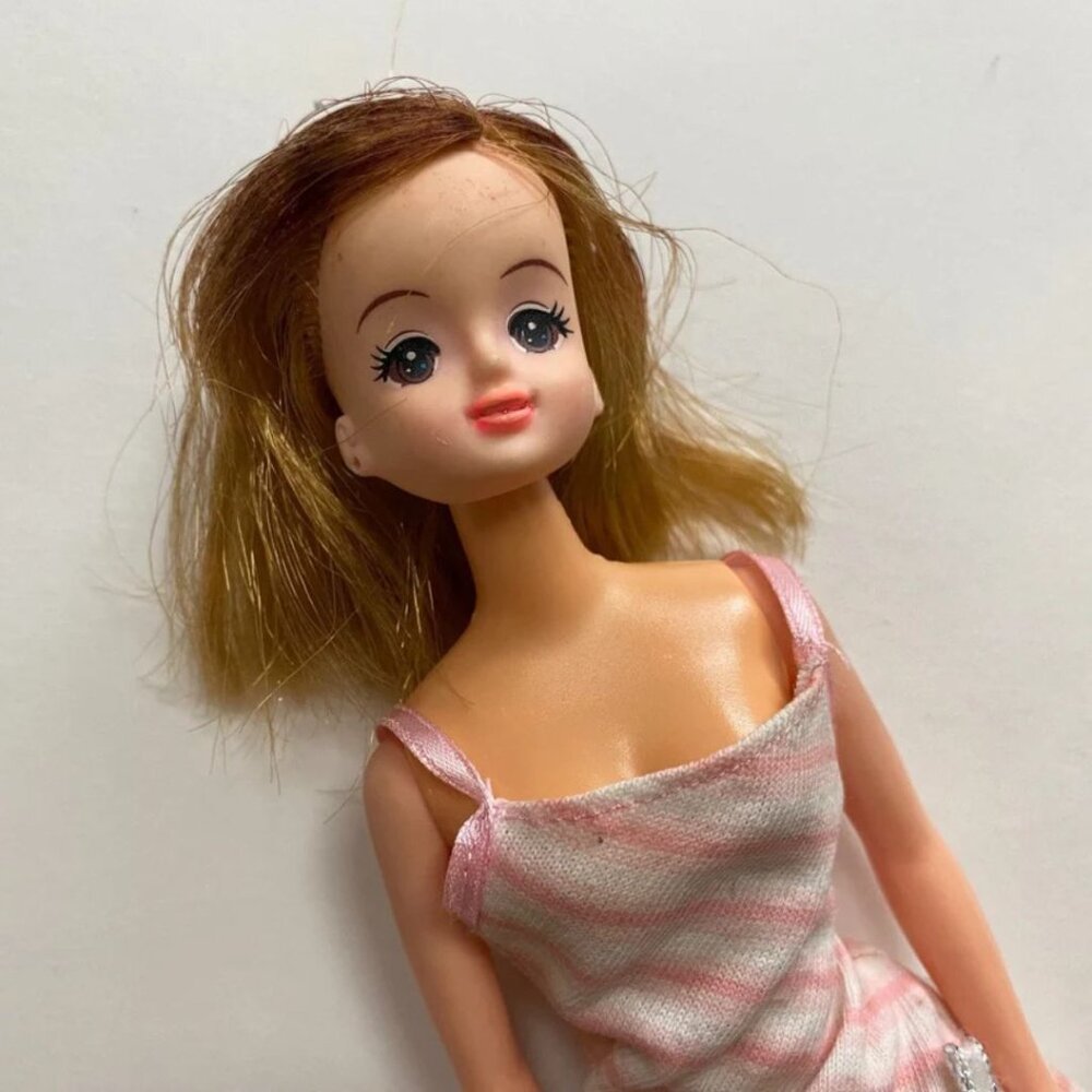 Mimi World Doll Tall Bendy Legs Japanese Style Jenny Clone Doll